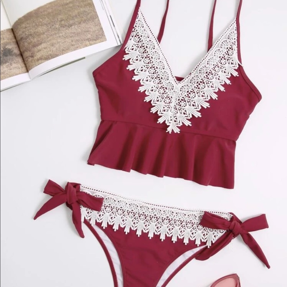 Crochet Trim Ruffle Hem Tie Side Bikini Swimsuit